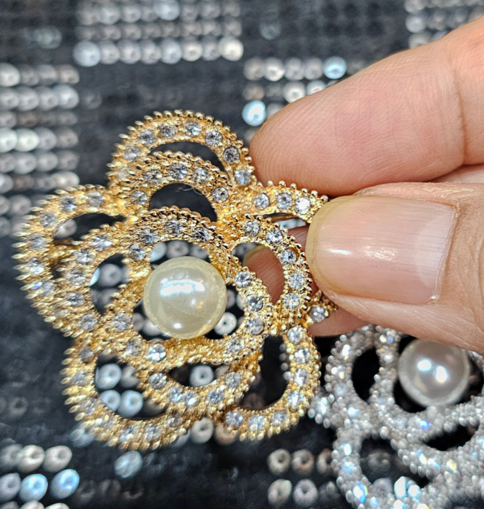 Brooch - rose