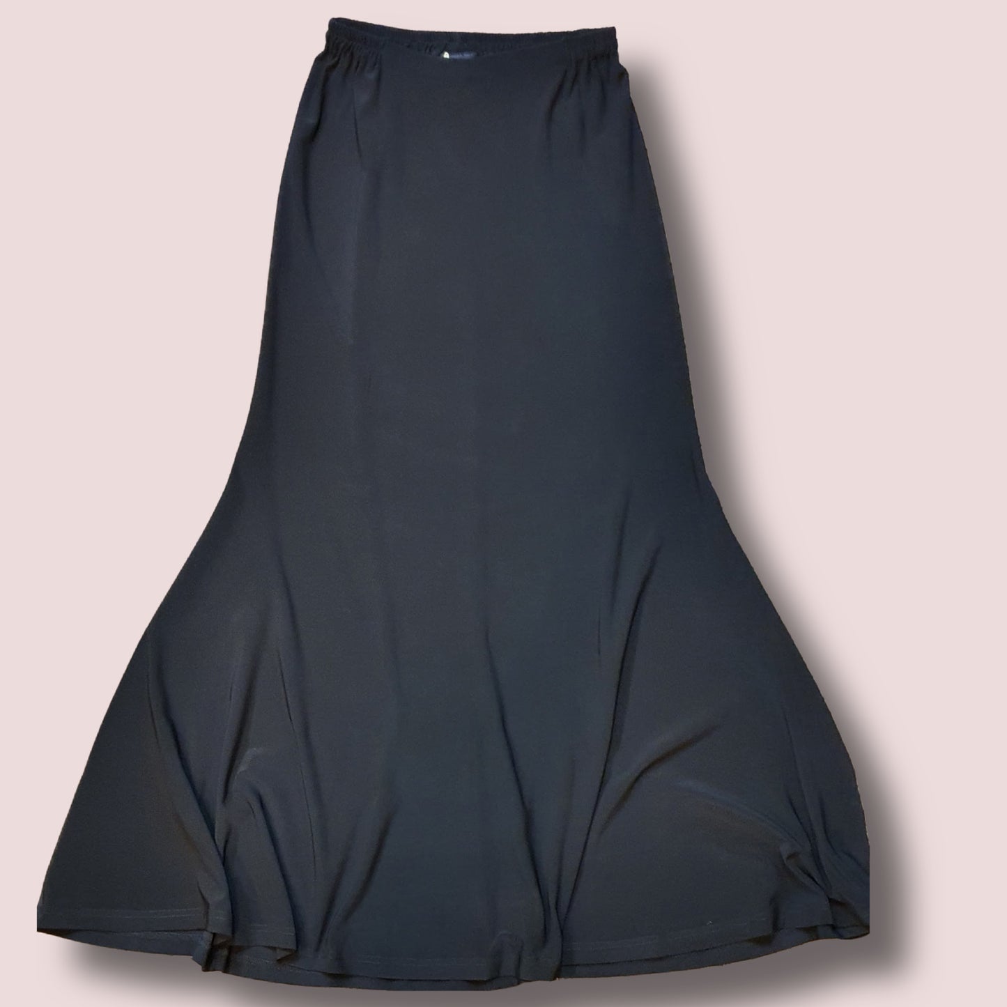 Plain Munawwarah Lightweight Lycra Skirt - Black